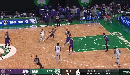 OD体育平台-12投11铁还错失绝杀 沃克面对詹姆斯已经1胜30负